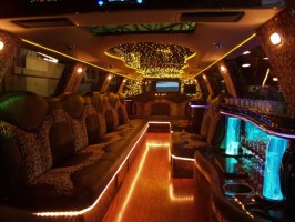 Intérieur du hummer limousine